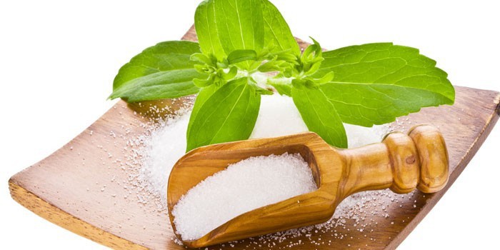 Οφέλη από το γλυκό βότανο Stevia