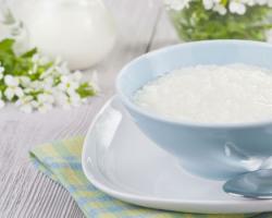 Crispy rice porridge in a slow cooker Rice porridge in a slow cooker Scarlet